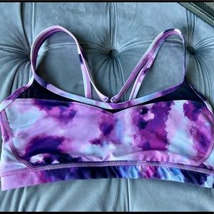 Lululemon sports bra size 8